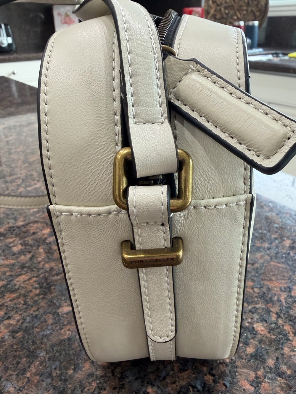 Kurt Geiger Cream Quilted Crossbody with Gold Plaque - Picture 6 of 9